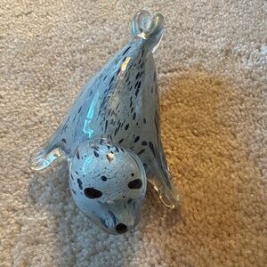 Vinci by Dynasty Gallery Gray Spotted Seal Pup Figurine Paperweight